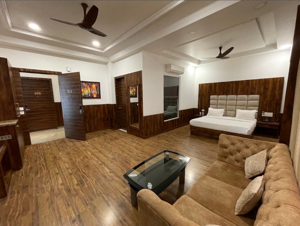 Luxury Hotel Guest Rooms